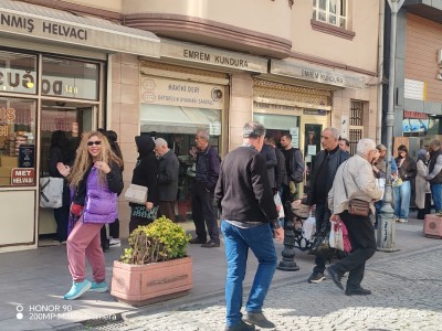 BİR ZAMAN TÜNELİ: HELVACISI, BOZACISI, ÇİĞ BÖREĞİ VE HAŞHAŞLI EKMEĞİYLE TARİHİ ESKİŞEHİR!